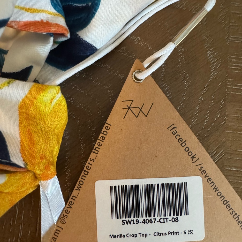 Seven Wonders Marilla Crop Top Citrus Print Small NWT - Picture 3 of 3